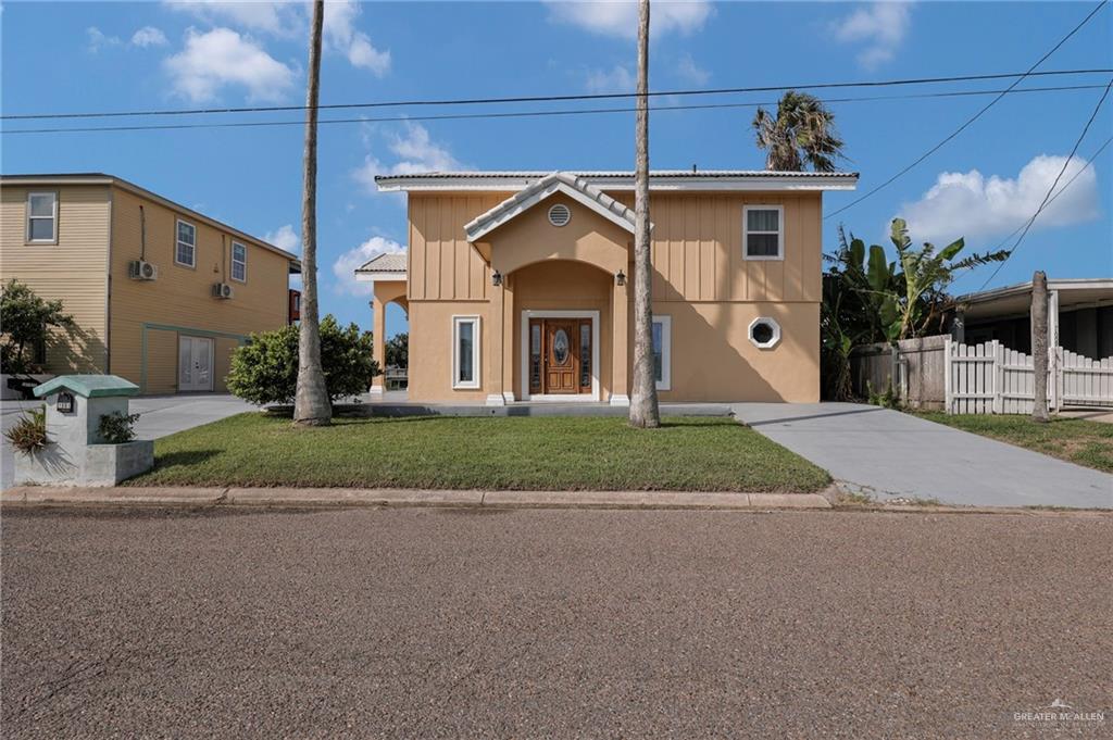 Photo 2 of 1001 Trout Avenue