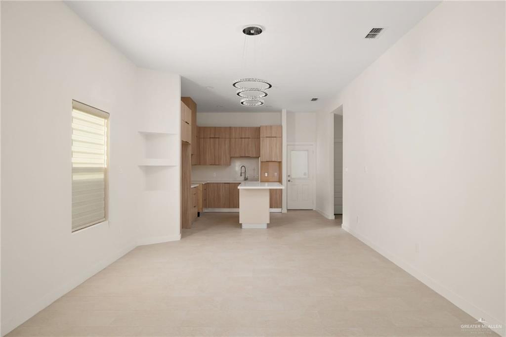 Photo 4 of 232 Longoria Drive