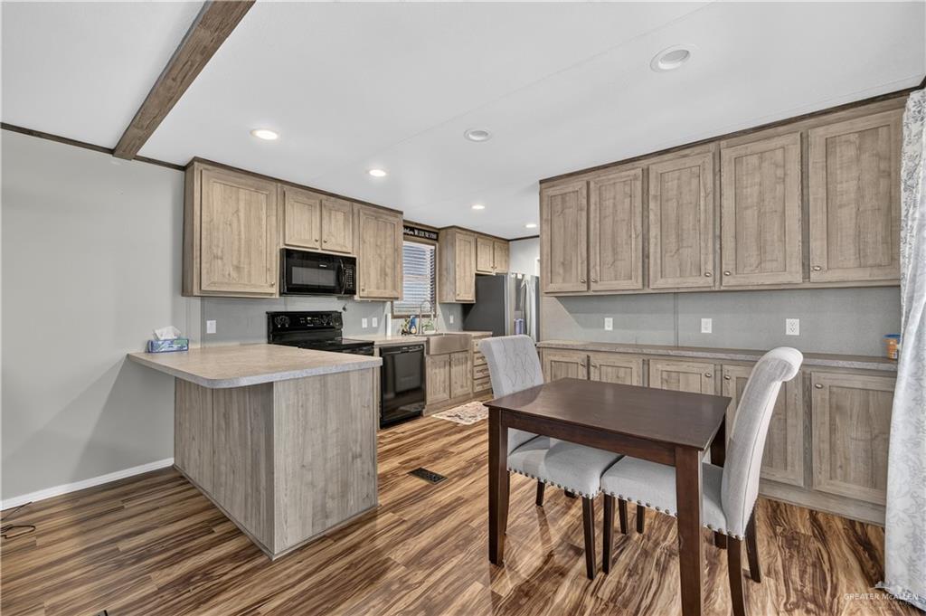 Photo 14 of 1402 Cage Boulevard #274