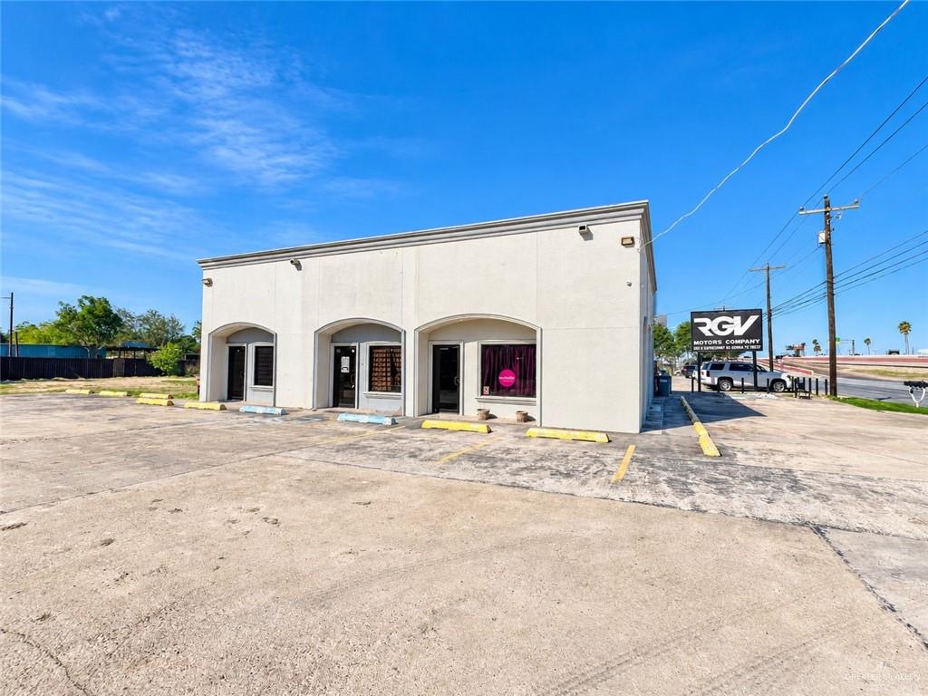 Photo 1 of 1205 Expressway 83 #B, Donna