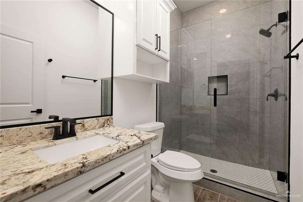 Photo 10 of 2908 Arboledas Drive