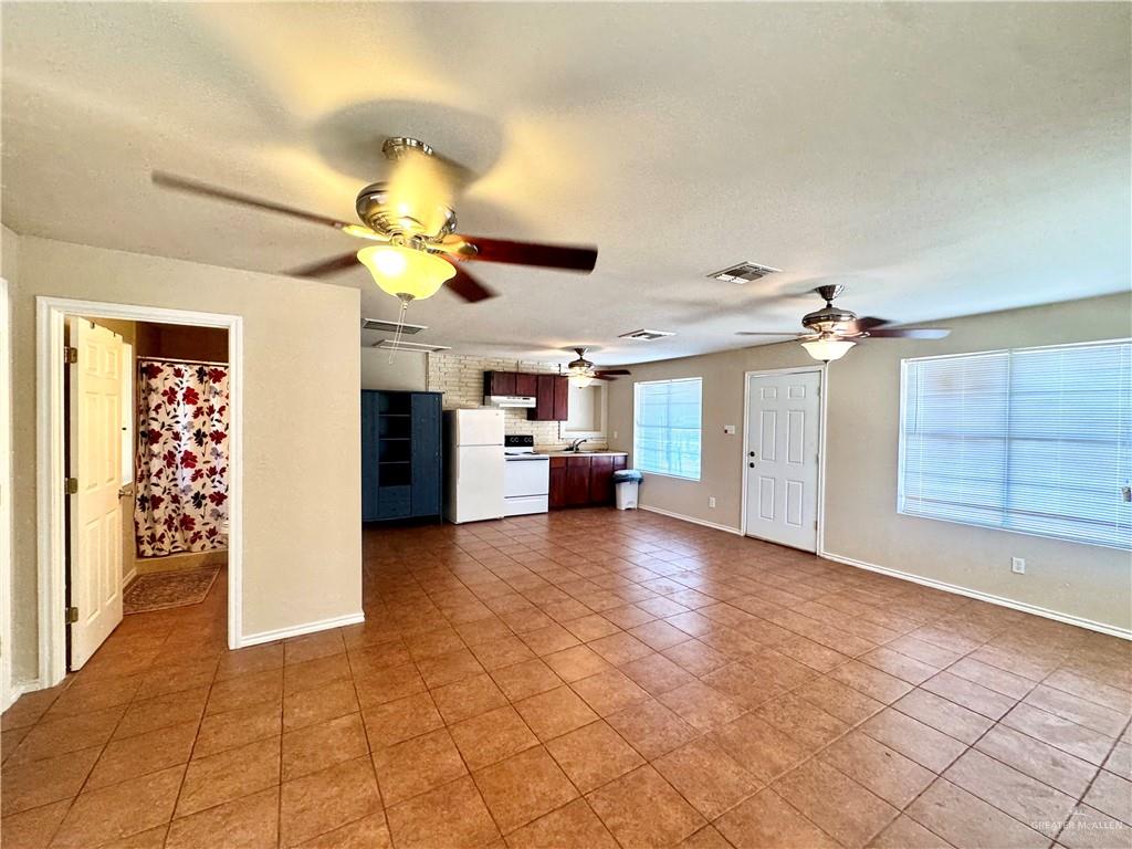 Photo 11 of 821 Stubbs Street