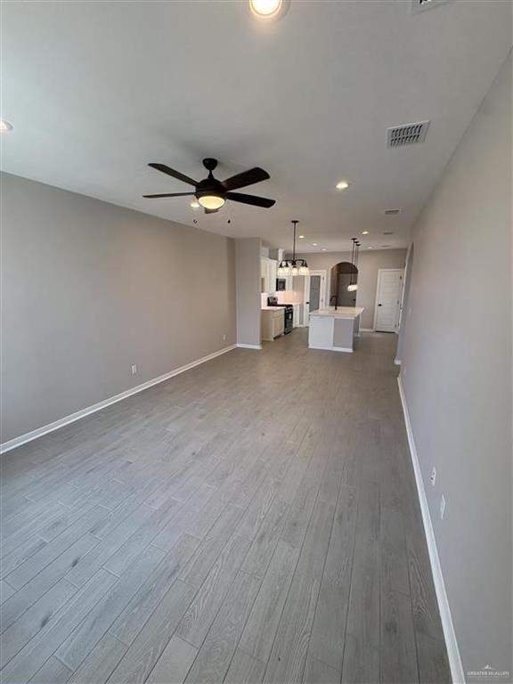 Photo 3 of 14914 Rio Street