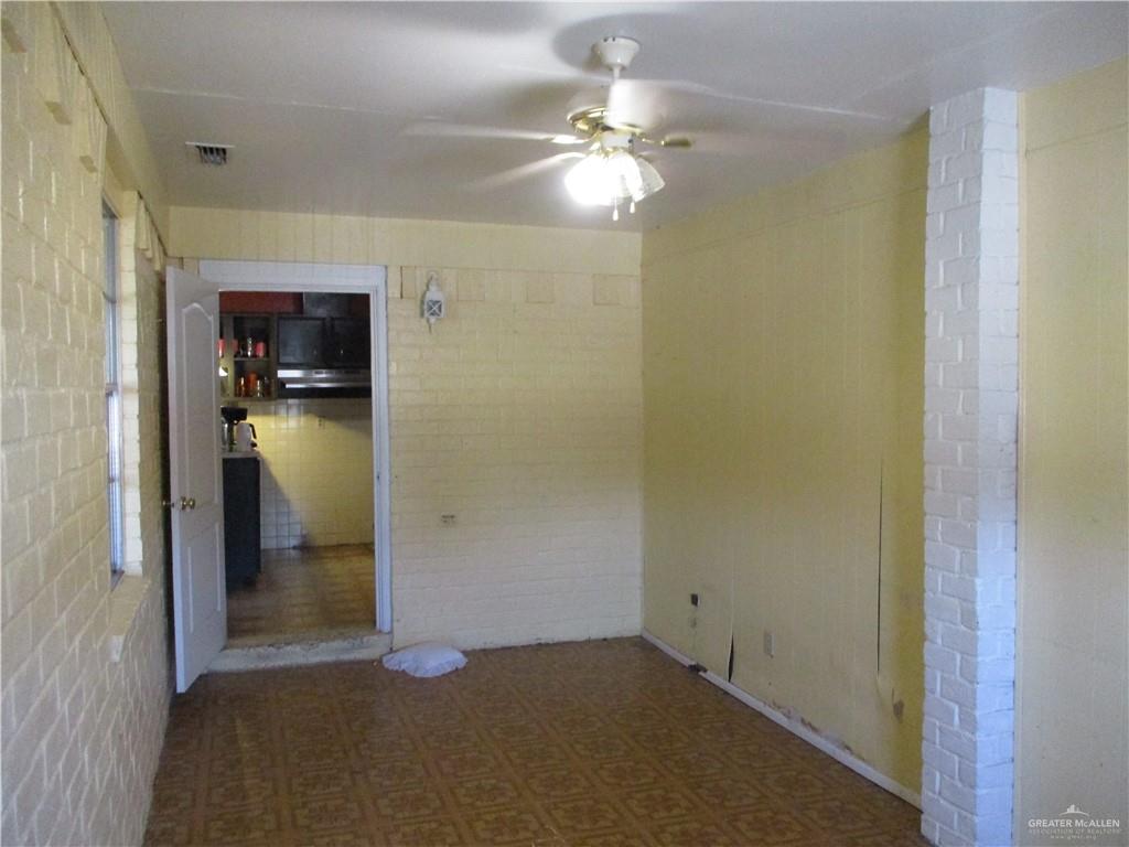 Photo 3 of 1206 Fincher Street