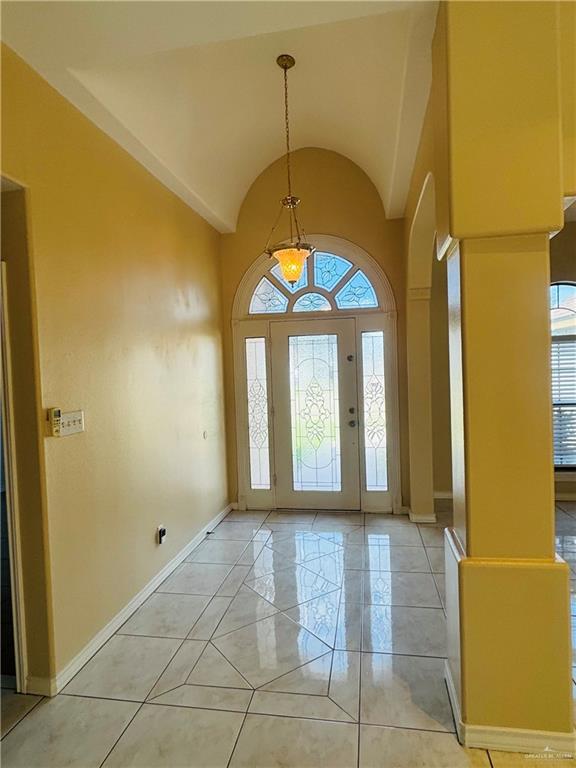 Photo 3 of 3413 Hibiscus Avenue