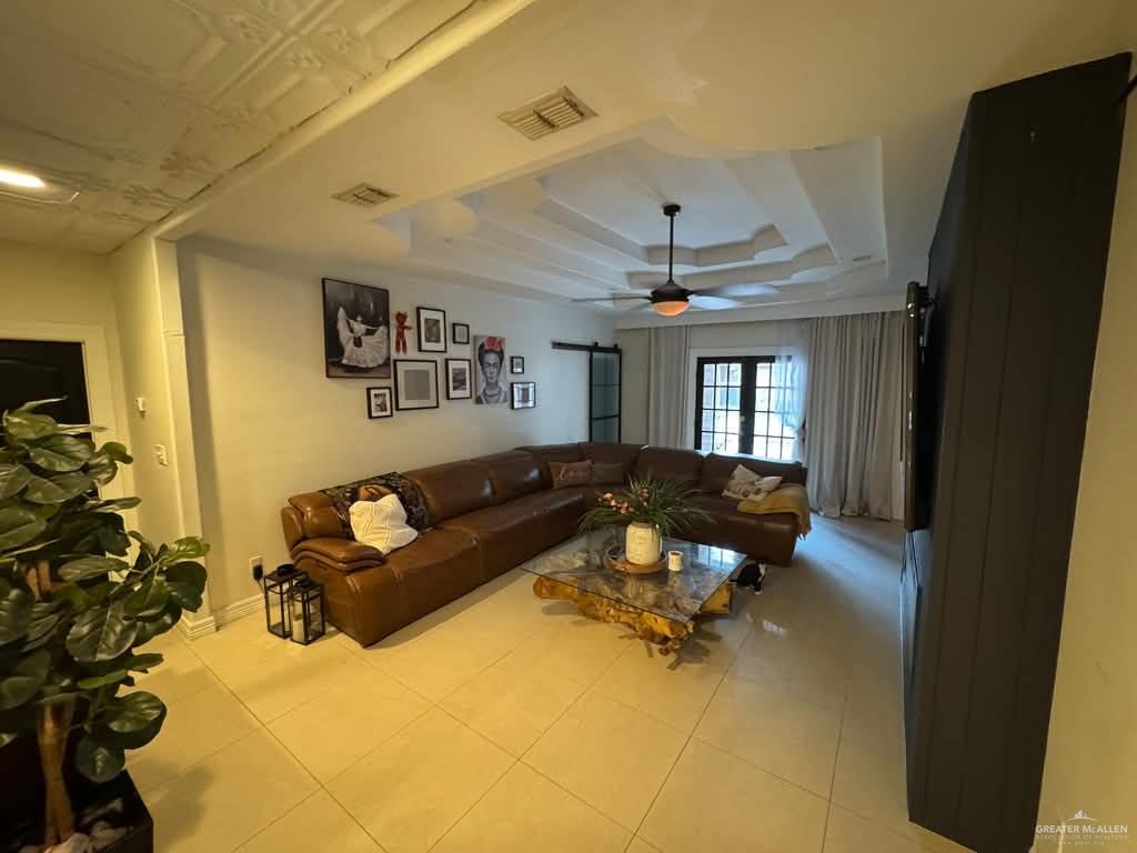 Photo 12 of 204 Castillos Y Diamantes Street