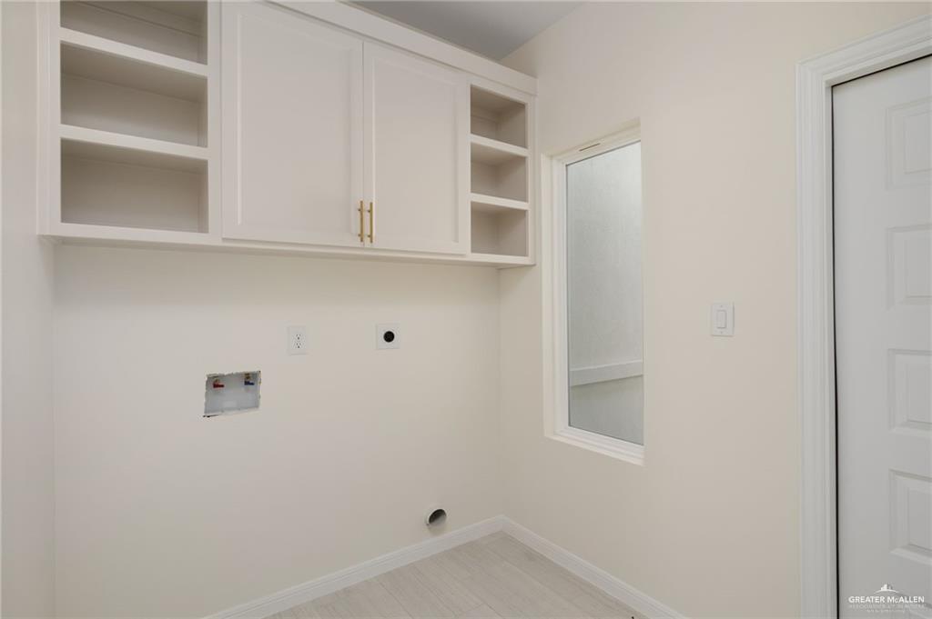 Photo 21 of 903 39th Street