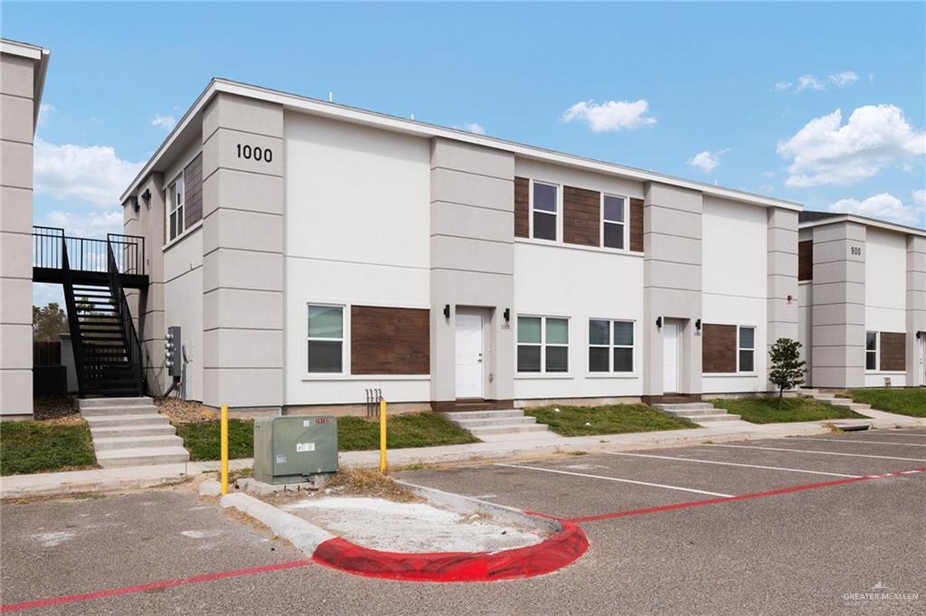 Photo 1 of 901 Yuma Avenue #1003, McAllen