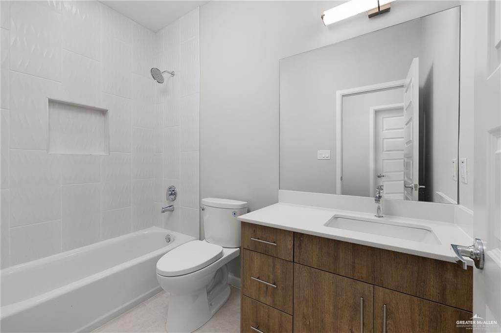Photo 12 of 2701 Woodpecker Road #4