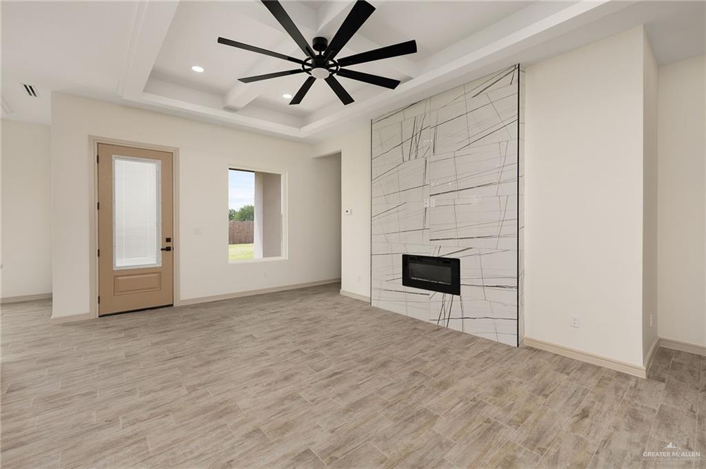 Photo 4 of 10121 Espada Drive