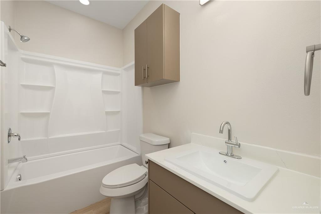Photo 9 of 5327 Vision Street #C