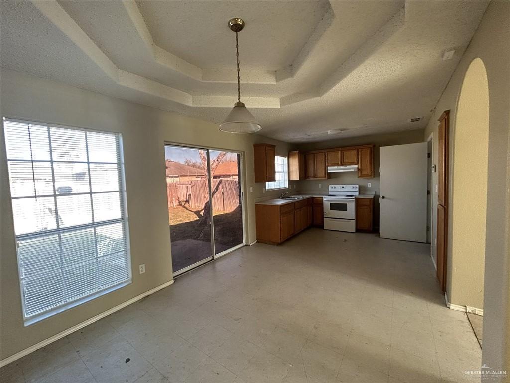 Photo 4 of 1021 Denver Street