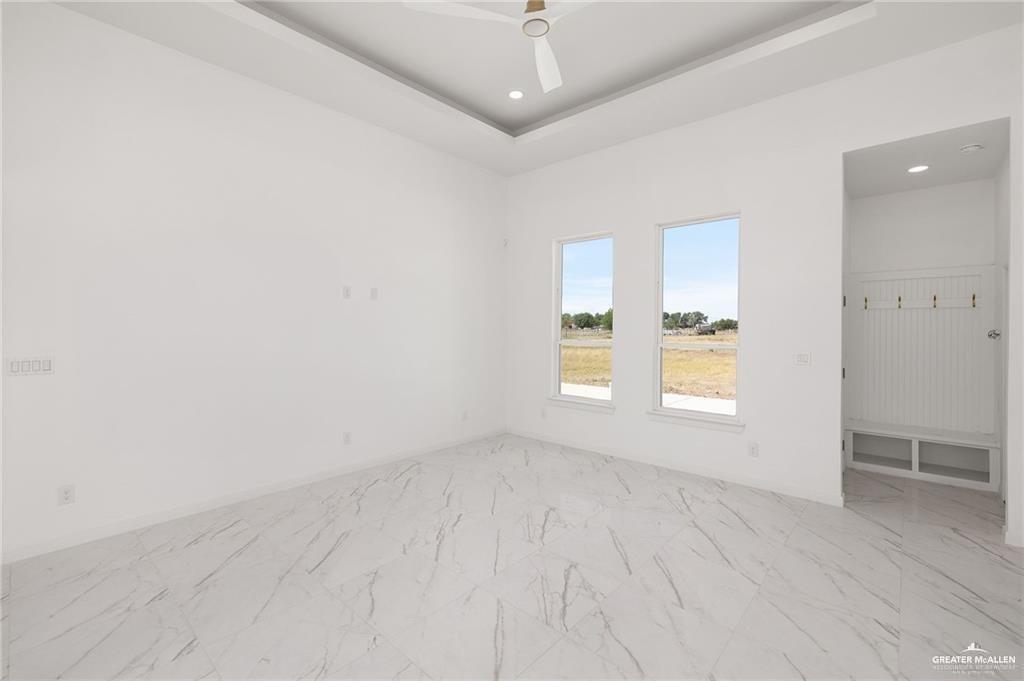 Photo 8 of 954 Milanos Road