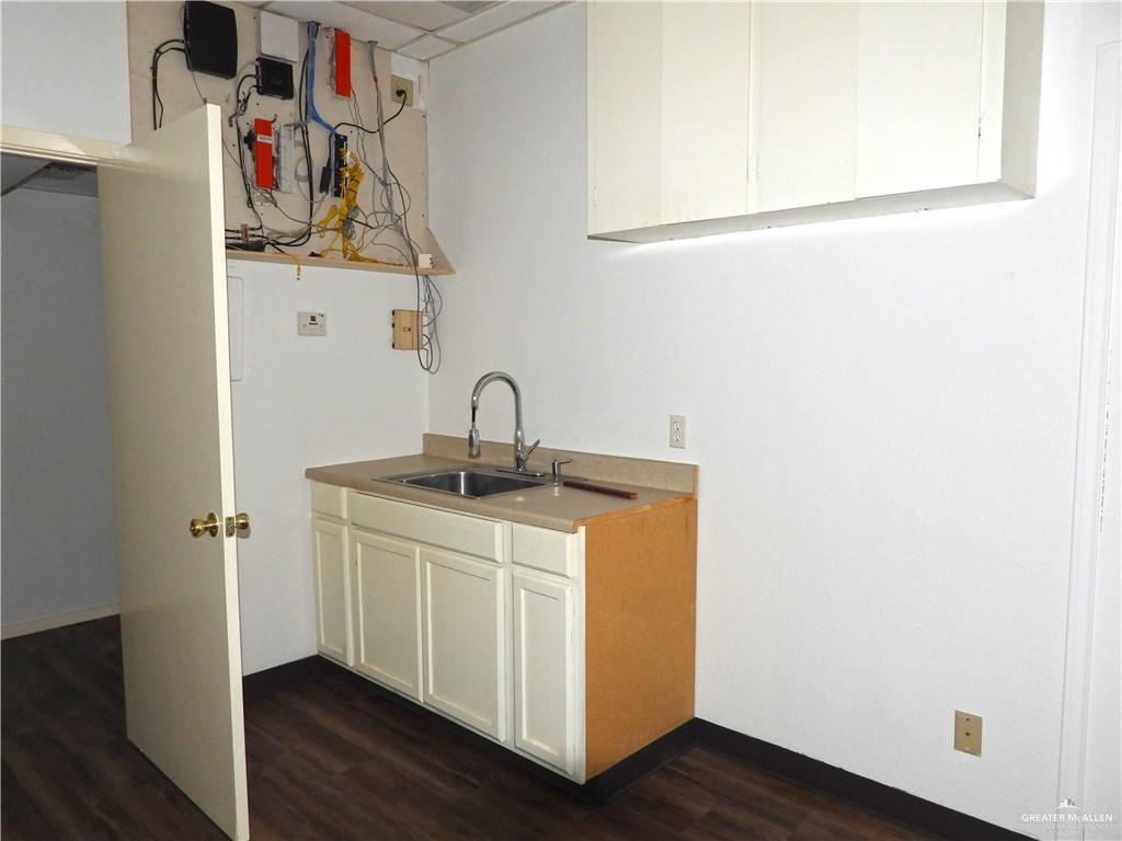 Photo 4 of 5401 10th Street #122