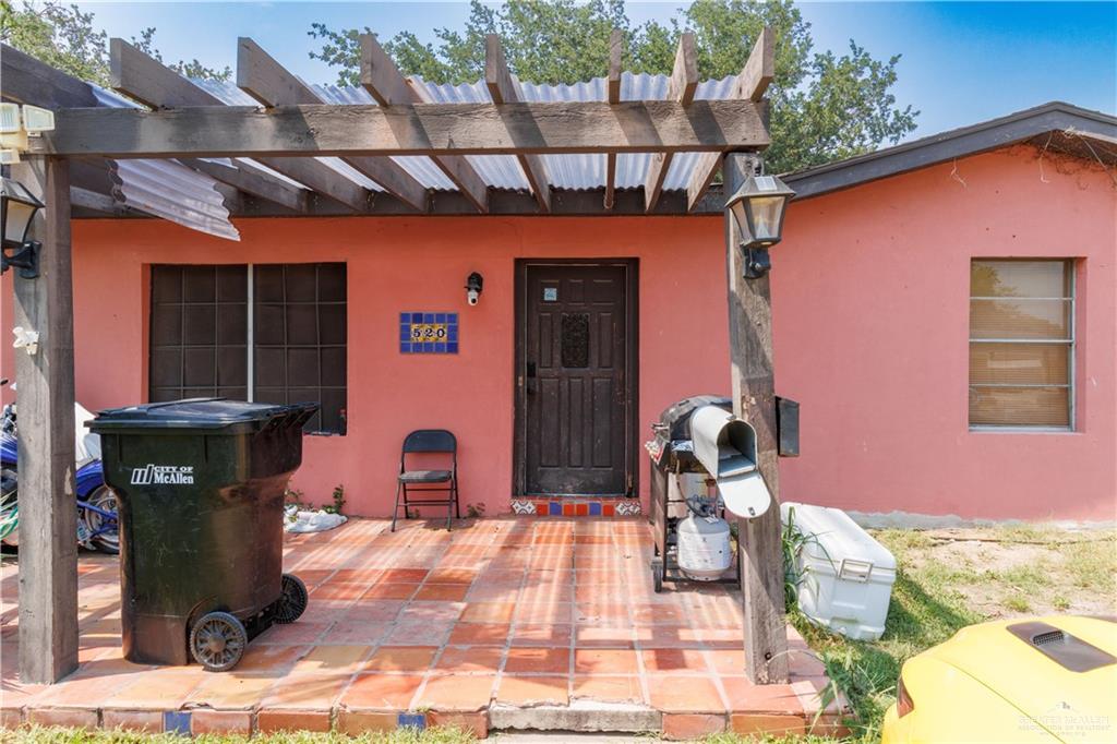 Photo 4 of 520 Upas Avenue
