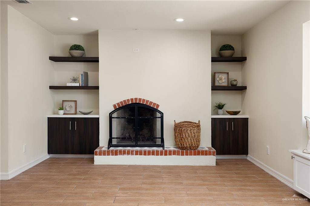 Photo 6 of 500 Ridgeland Avenue