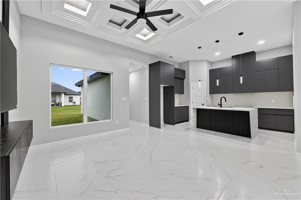 Photo 6 of 1301 Acacia Drive