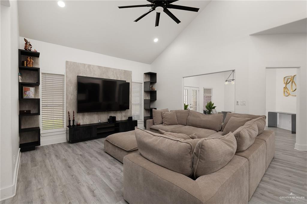Photo 10 of 504 Newport Lane