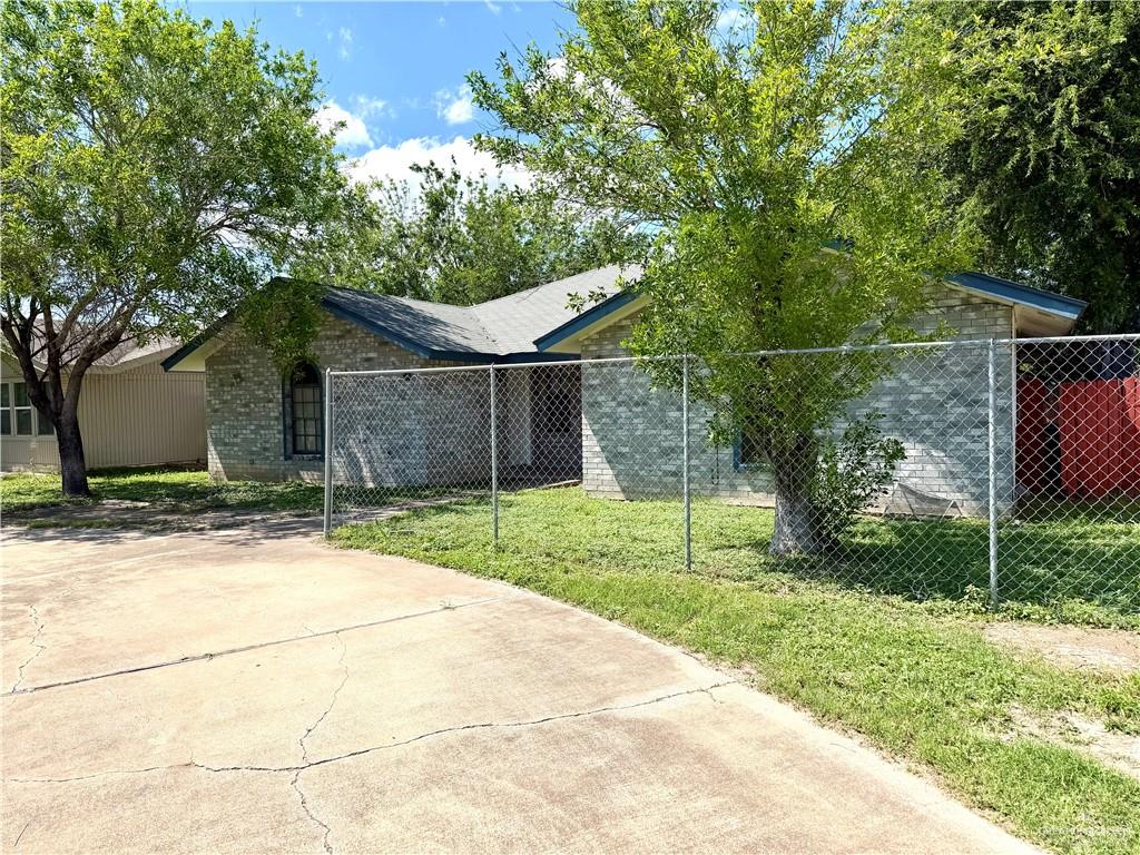 Photo 3 of 1009 Stubbs Street