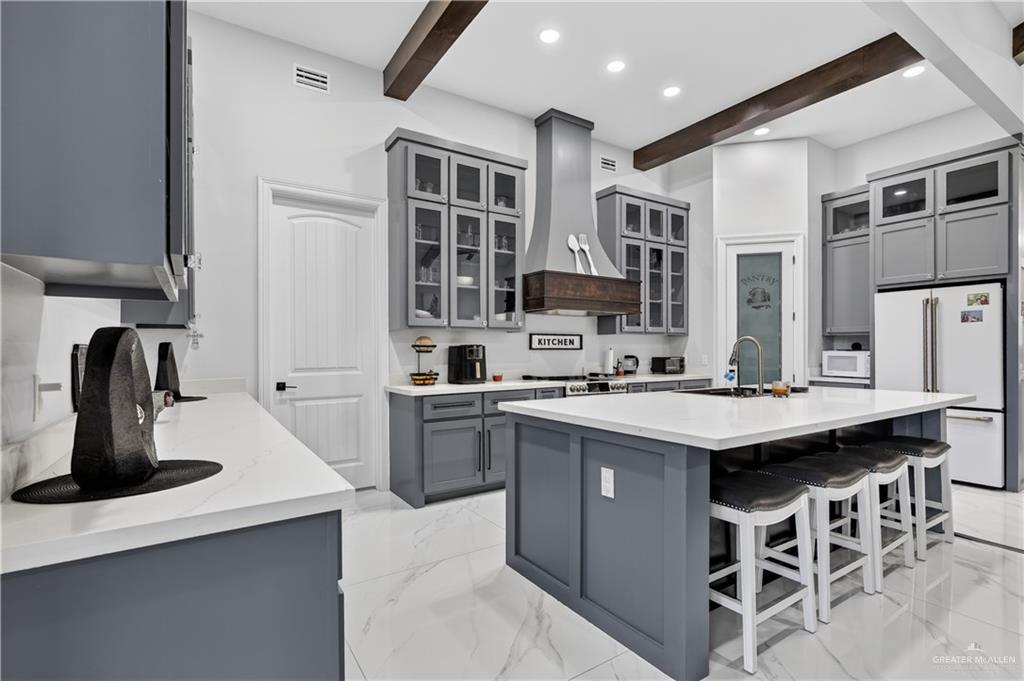 Photo 9 of 3308 Kennedy Avenue