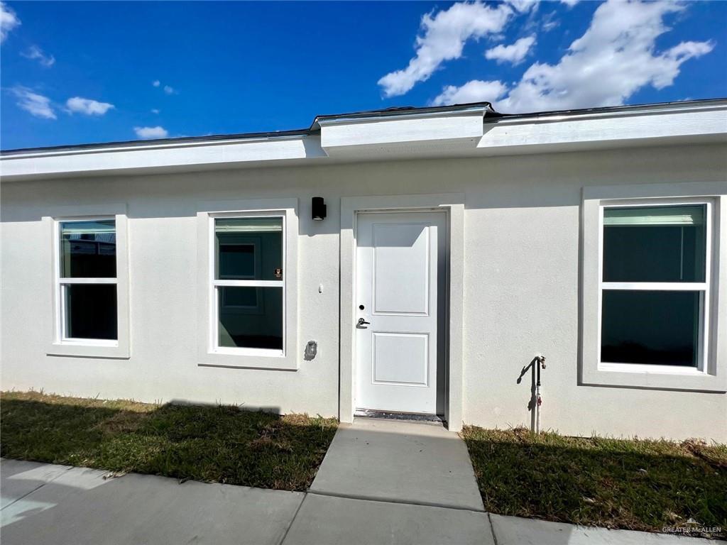 Photo 4 of 100 Lauryn Drive