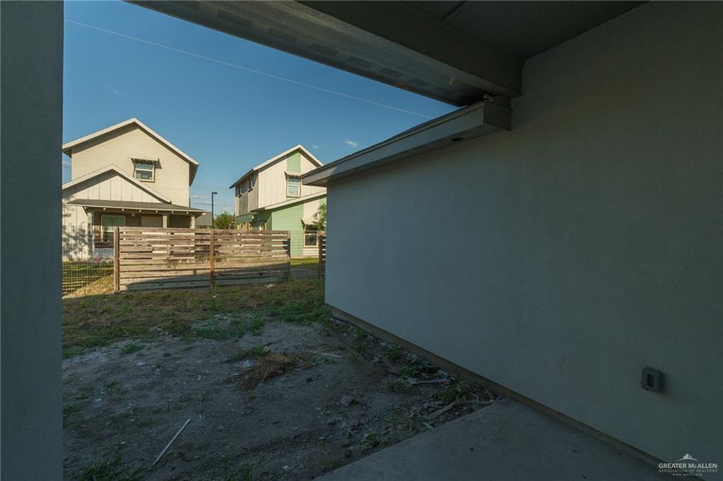 Photo 27 of 461 Texas Boulevard
