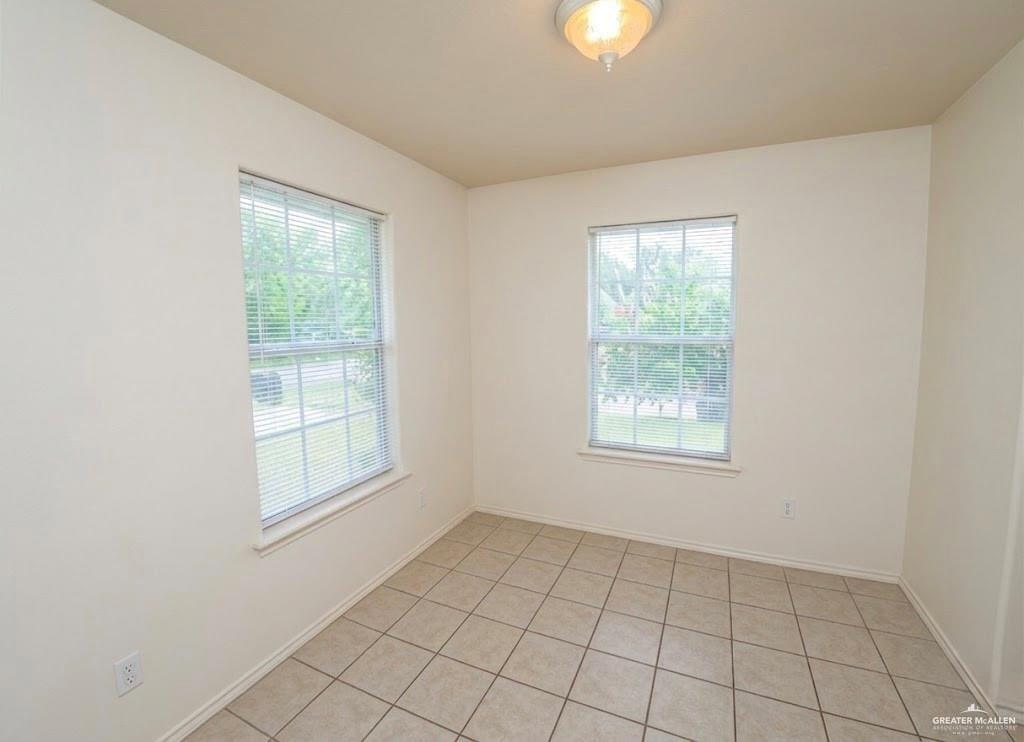 Photo 5 of 27551 Solis Road