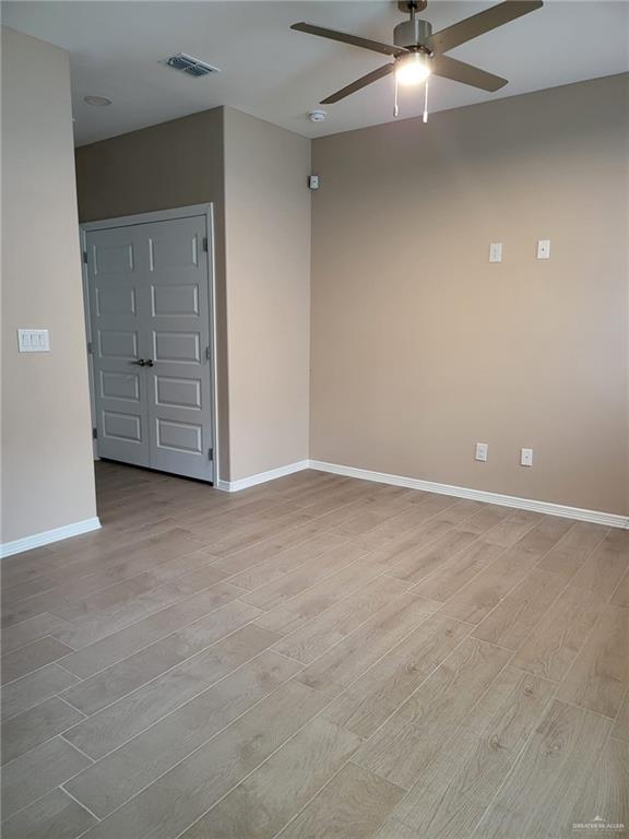 Photo 9 of 3101 Kenwood Street #4