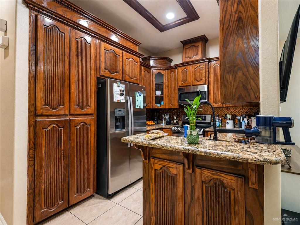 Photo 14 of 2501 Gardenia Drive