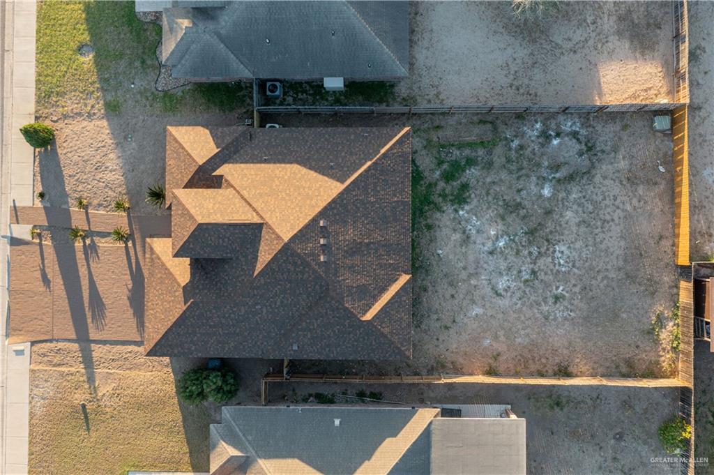 Photo 18 of 4408 Xanthisma Avenue