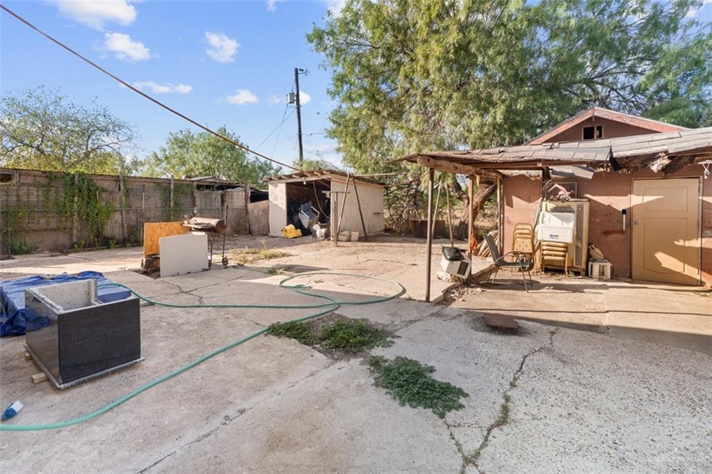 Photo 13 of 409 Clarke Street