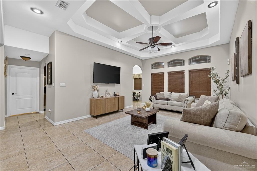 Photo 6 of 504 Drennan Street