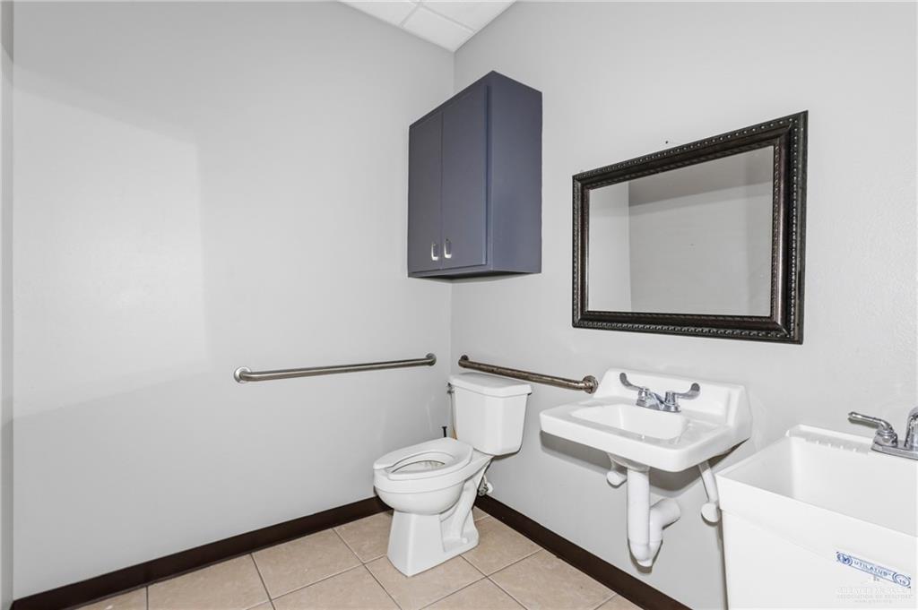 Photo 10 of 2312 Expressway 83 #B