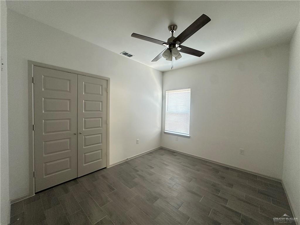 Photo 10 of 427 Frio Lane