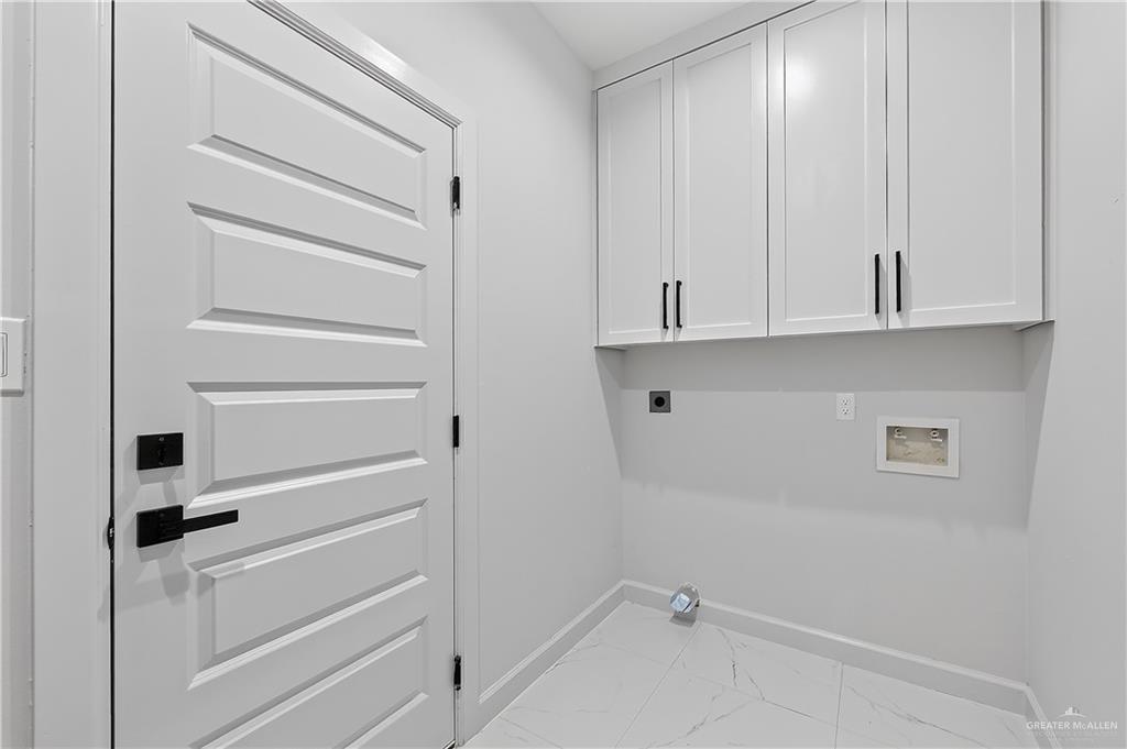 Photo 10 of 5713 Gira Del Sol Street
