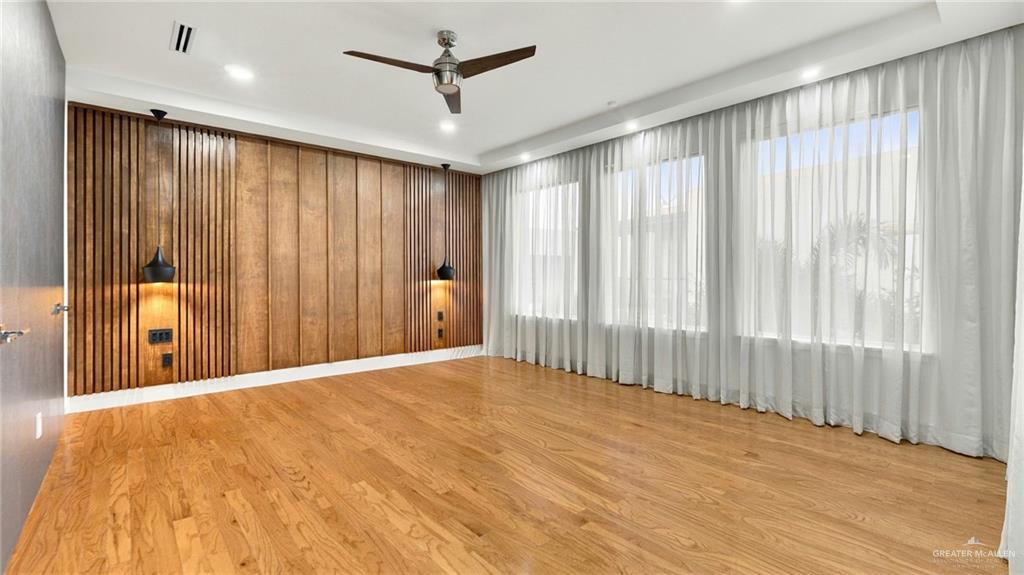 Photo 17 of 4200 Worthington Avenue