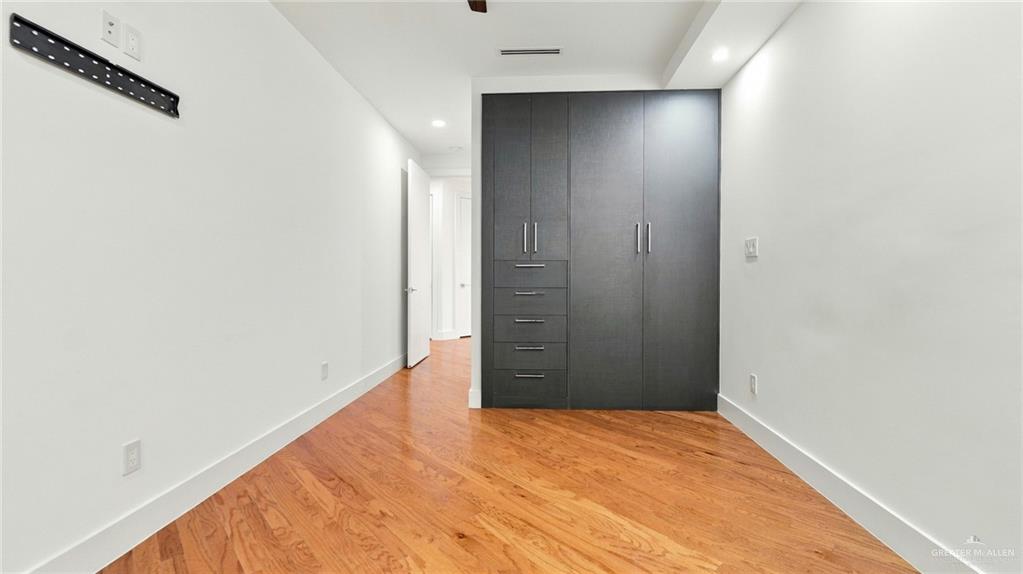 Photo 26 of 4200 Worthington Avenue