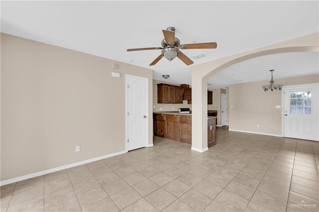 Photo 3 of 1607 Omni Avenue #3