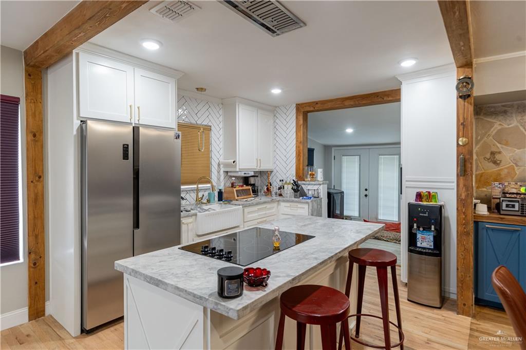 Photo 5 of 704 8th Street