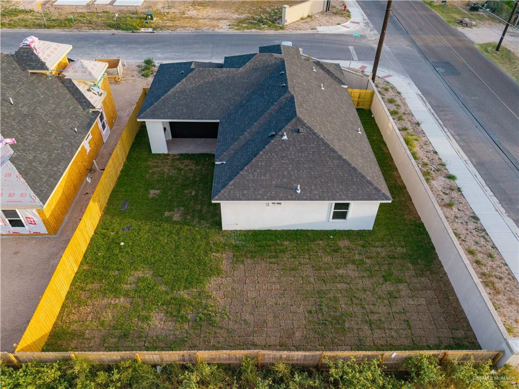 Photo 4 of 801 Corales Street