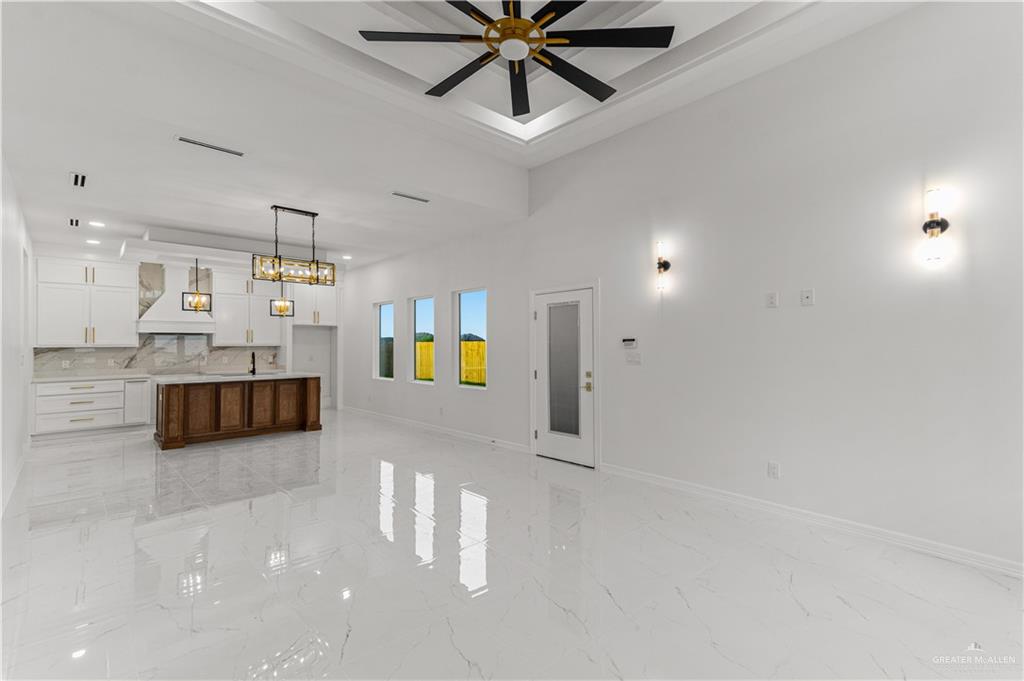Photo 6 of 801 Corales Street