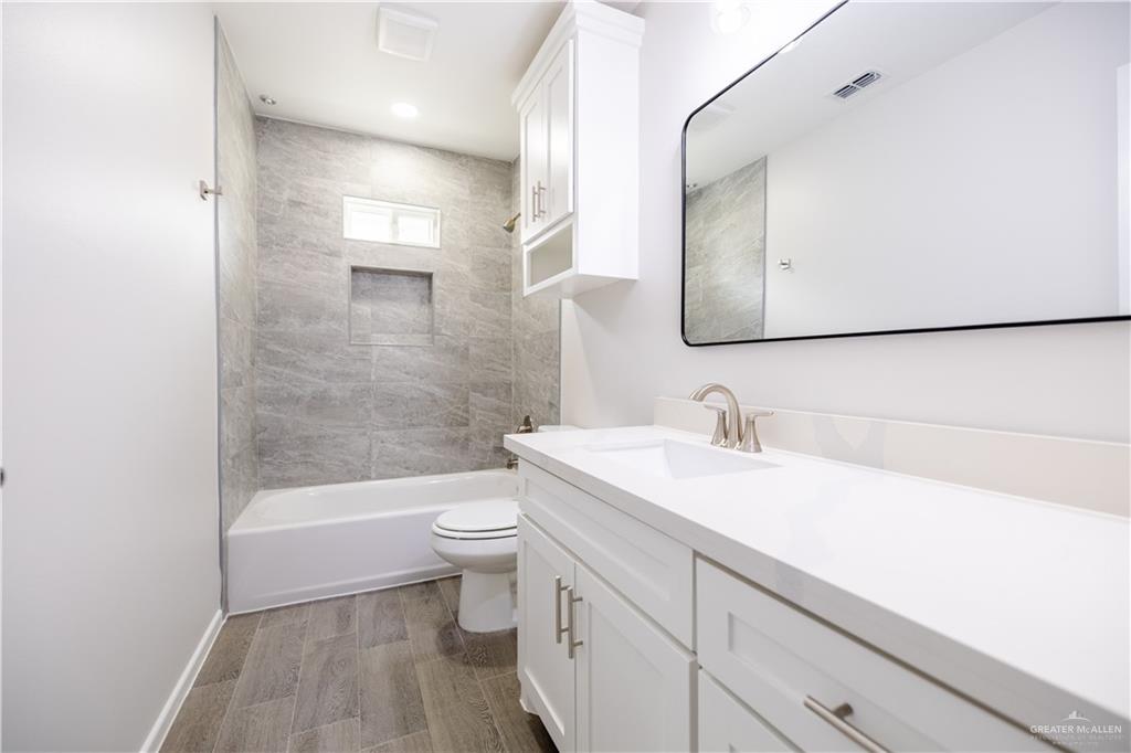 Photo 17 of 1109 Altuve Drive