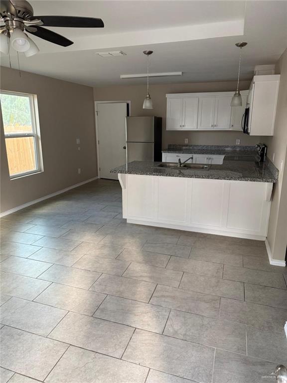 Photo 6 of 906 Tom Landry Street #4