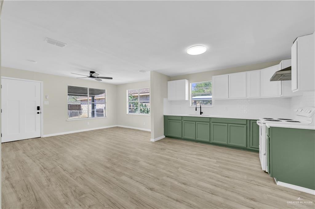 Photo 6 of 902 Indiana Avenue