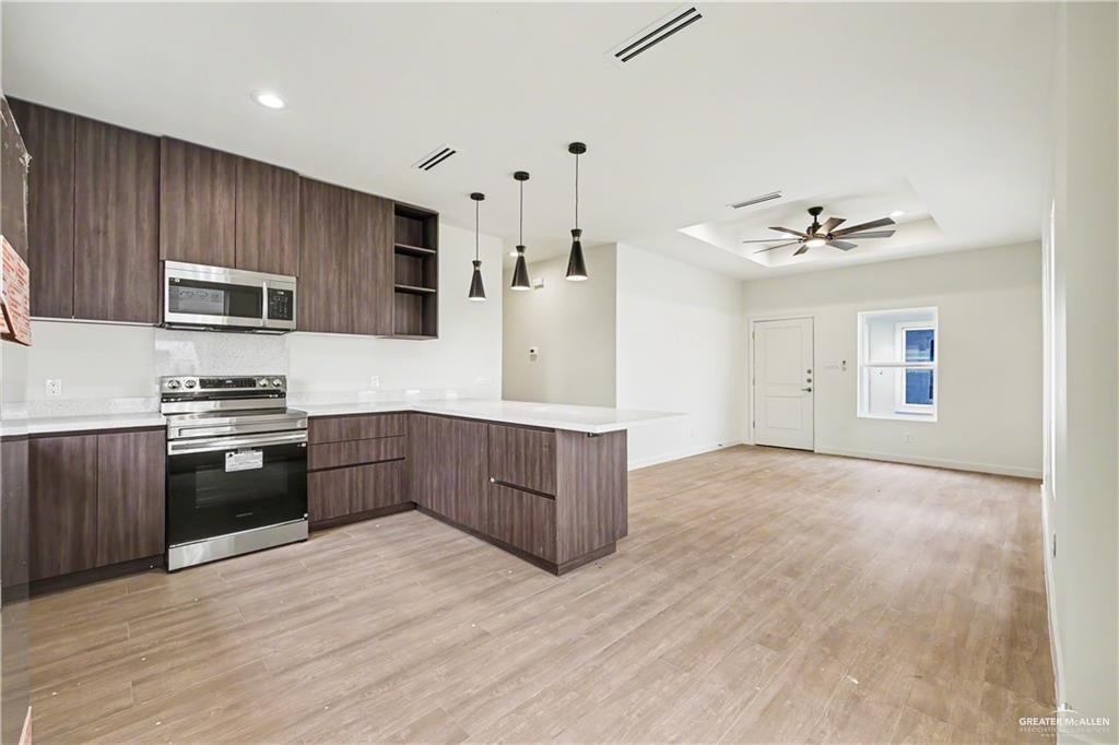 Photo 6 of 5800 Ozark Avenue #2