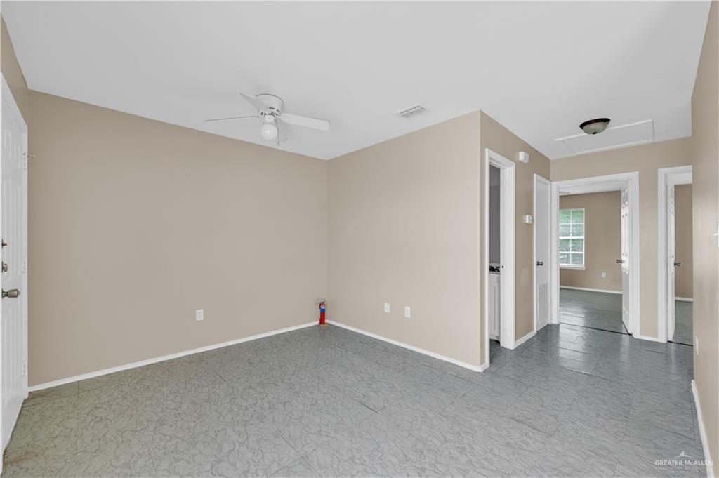 Photo 5 of 303 Gastel Circle