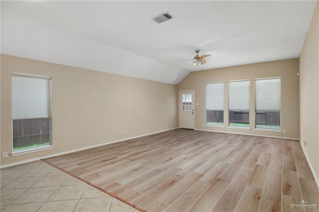 Photo 8 of 3007 San Rafael Street