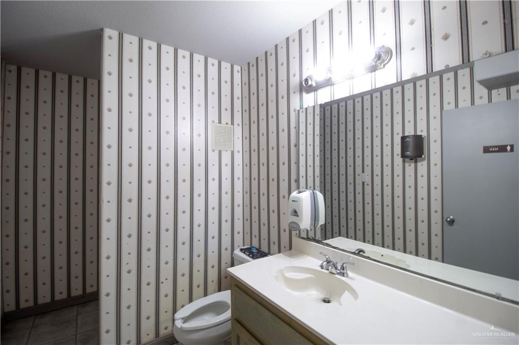Photo 9 of 600 Beaumont Avenue