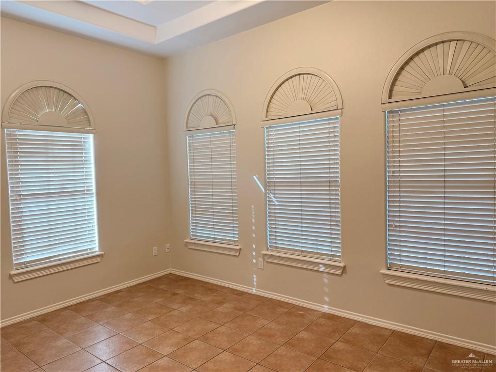 Photo 17 of 401 Zebra Court