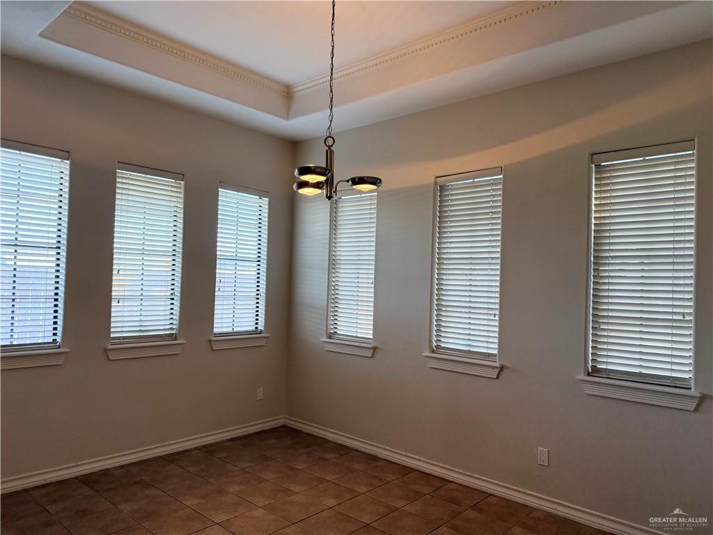 Photo 8 of 401 Zebra Court